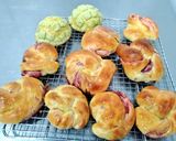 Foto langkah ke 9 dari resep Roti manis isi selai strawberry.