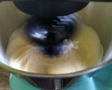 Foto langkah ke 2 dari resep Lotus biscoff cake.