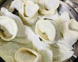 A picture of step 5 of Chicken Momos.