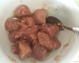 Hình bước làm 2 của món Thịt kho trứng
