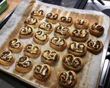 Une image de l'étape 7 de Palmiers feuilletés porc châtaigne feta.