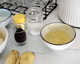 Foto langkah ke 1 dari resep Bolu Pisang Kukus Magic Com (No Mixer, Takaran Sendok).