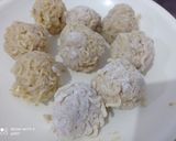 Foto langkah ke 3 dari resep Bola bola mie sosis.