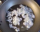 Foto del paso 2 de la receta: Ensalada de arvejas a la clara de huevo con fideos dedalitos