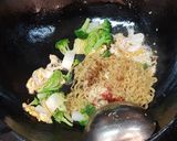 รูปขั้นตอนการทำที่ 3 ของ บะหมี่ผัดขี้เมา #อาหารไทยง่ายๆ