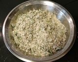A picture of step 3 of Spinach thalipeeth.