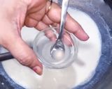A picture of step 2 of Milk cake.