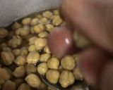 A picture of step 1 of Guggillu or Chana Sundal.