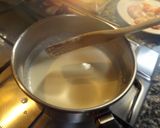Foto del paso 3 de la receta Langostinos rebozados con kicos y emulsión de quesos