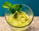 Φωτογραφία βήματος 2 της συνταγής Smoothie με αβοκάντο, μανταρίνι, μπανάνα, χουρμάδες, φράουλες & μέντα 💛🩷💚🩷💛