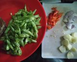 Foto langkah ke 1 dari resep Oseng Buncis simple ala Those.