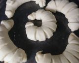 A picture of step 4 of Mince Filled Pizza Bread.