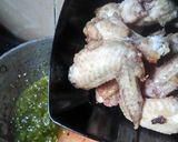 Foto langkah ke 3 dari resep Ayam cabe hijau.