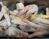 Hình bước làm 1 của món Chân gà kho mặn ngọt