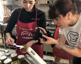Foto del paso 4 de la receta Cupcakes de Matcha con maracuyá y merengue italiano tostado