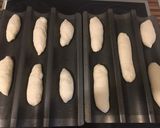 Hình bước làm 2 của món Weizen Brötchen