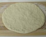A picture of step 3 of Pizza in Pan.