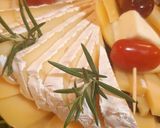 Foto del paso 6 de la receta: Súper picada de quesos 🧀