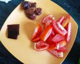 টমেটো খেজুর আমসত্ত্ব চাটনি (Tomato khejur amsatwa chatni recipe in Bengali) রেসিপি ধাপ - 1 ছবি