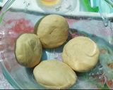 A picture of step 4 of Masala Paratha.