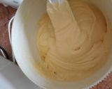 Foto langkah ke 3 dari resep Marmer butter cake.