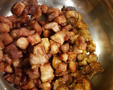 Foto del paso 4 de la receta: Carne de cerdo con chile del molcajete