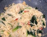 Gambar langkah 7 resipi Bihun Goreng Kampung.