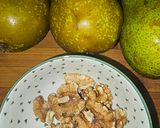 Foto del paso 1 de la receta: Risotto de pera caramelizada y nueces con salsa de trufa