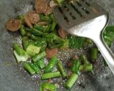 Foto langkah ke 3 dari resep Kwetiau goreng.
