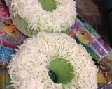 Foto langkah ke 6 dari resep Bolu kukus keju pandan.