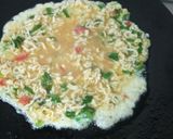 A picture of step 2 of Noodles omelet.
