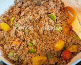 A picture of step 2 of Chilli Con Carne.