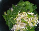 Foto langkah ke 4 dari resep Misoa Tumis Sayur.