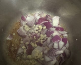 Foto del paso 2 de la receta: Pechuga de pollo con champiñones y apio