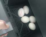 Foto del paso 1 de la receta: Huevos duros en freidora de aire