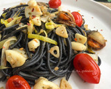 Foto del paso 1 de la receta: Espaguetis negros con sepia y zamburiñas