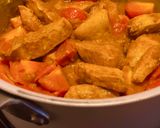 Hình bước làm 3 của món Gà Nấu Cà Chua Vị Cà Ri Masala