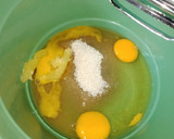 Foto langkah ke 2 dari resep Bolu Kelapa Part 1.
