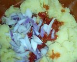 A picture of step 2 of Potato balls.