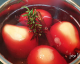 A picture of step 4 of Spiced poached pear with beet.