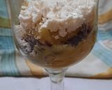 Foto del paso 4 de la receta: Copa con postre, merenguitos y galletitas