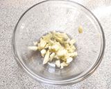 A picture of step 1 of Chow Fun(Instant Spice Mix Version).