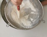 A picture of step 4 of Ripe Banana cake.