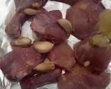 A picture of step 1 of Foil packed chicken in Soya sauce.