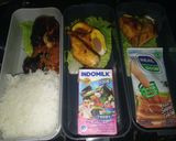 Foto langkah ke 7 dari resep Sosis Telur tanpa cetakan.