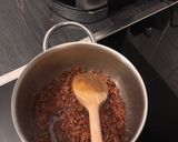 Foto del passaggio 1 della ricetta Risotto rosso con funghi e burrata