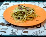 Foto del passaggio 5 della ricetta Spaghetti con porri e pancetta croccante