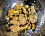 Foto del paso 3 de la receta: Sargo con langostinos y cremoso de mejillones