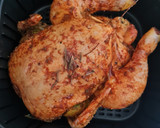 Foto del paso 1 de la receta: Pollo l'ast con patatas y cebolla en la airfryer