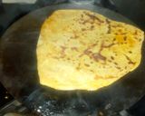 A picture of step 5 of Namak mirch paratha.